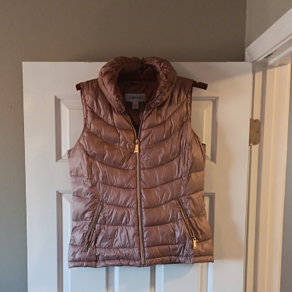 Calvin Klein Puffer Vest, Medium